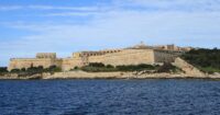 1620px-Malta_-_Gzira_-_Manoel_Island_-_Fort_Manoel_(Ferry_Sliema-Valletta)_02_ies
