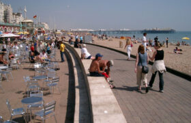 Brighton_beach promenade