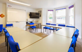 Escuela-de-Ingles-en-Brighton-CoAcad_Lsi-0215 (1)